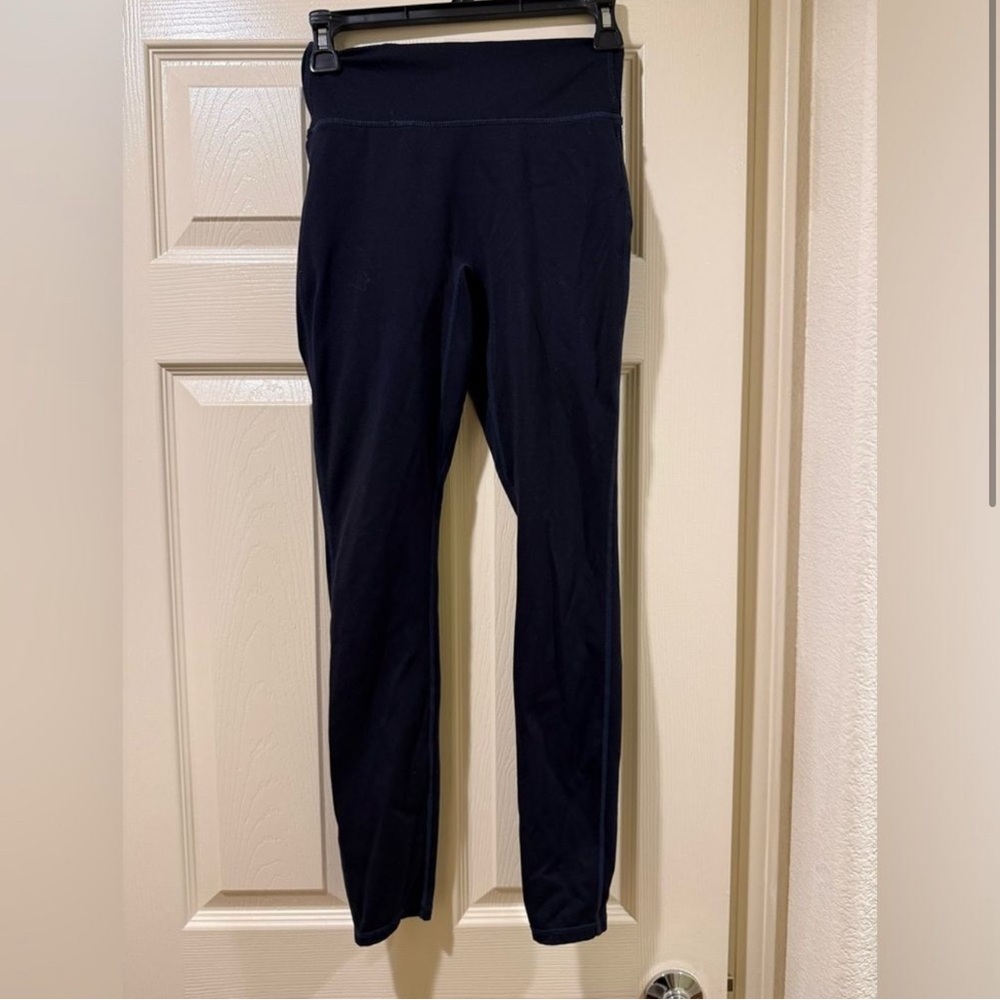 Fabletics Motion 365 Full-Length Leggings XS with Back Mesh Pocket – Black